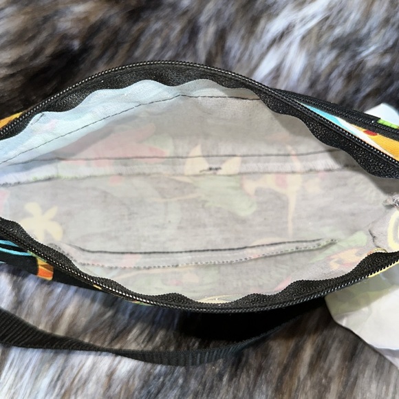 Nani Island *NWOT* Women’s Hula Girl Small Hip Pouch with Adjustable Waist Strap - Picture 7 of 11